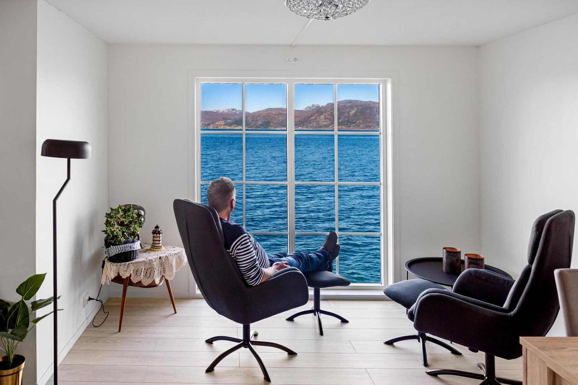 Komfortable Med Sjoutsikt *